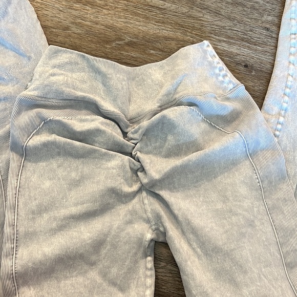 High Rise 7/8 Great Karma Leggings - Picture 6 of 8